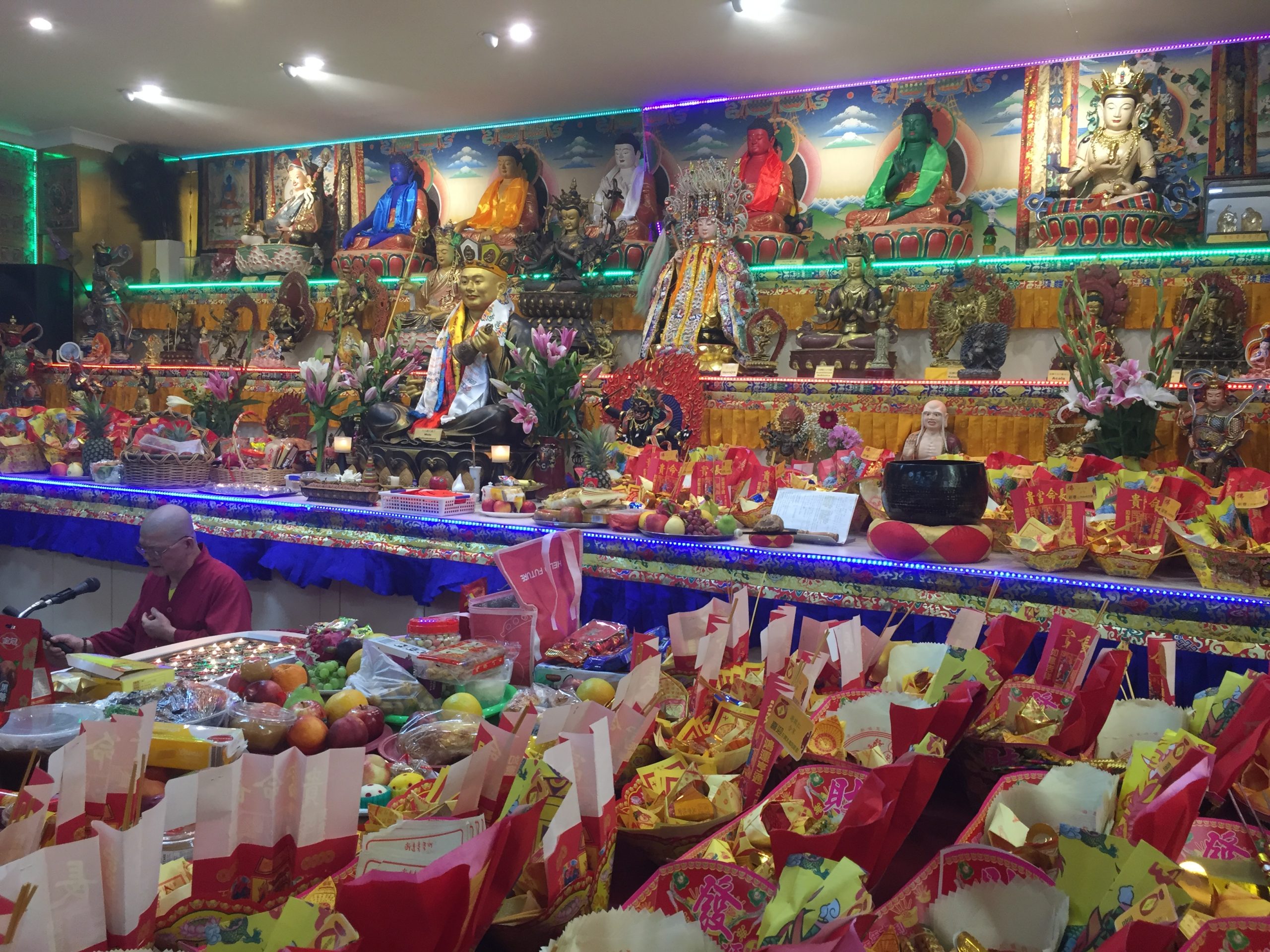 2022 Lunar New Year — ingot basins and offerings